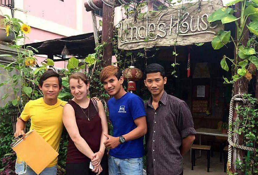 Uncle's House Homestay *